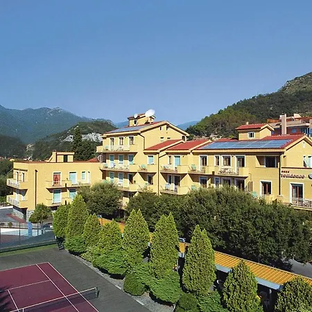 In With Garage Apartman Pietra Ligure